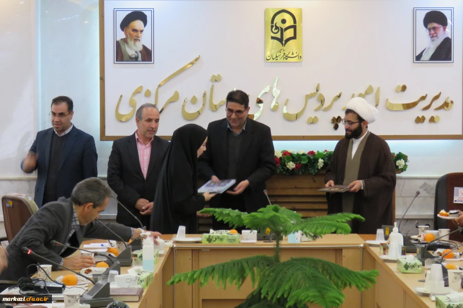 گرامیداشت هفته کتاب و کتابخوانی 11