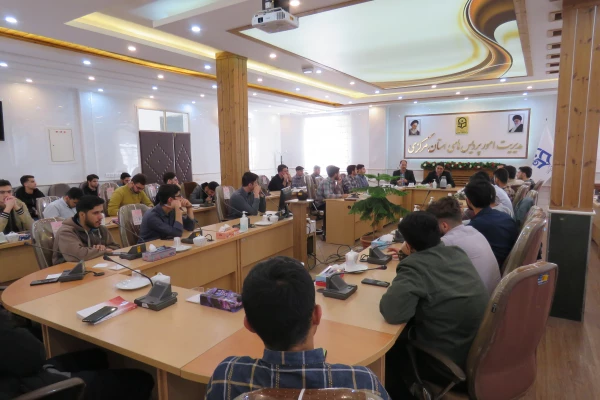جلسه تبیینی و ارائه برنامه  دبیران و اعضای شورای مرکزی کانون ها و انجمن های علمی 4