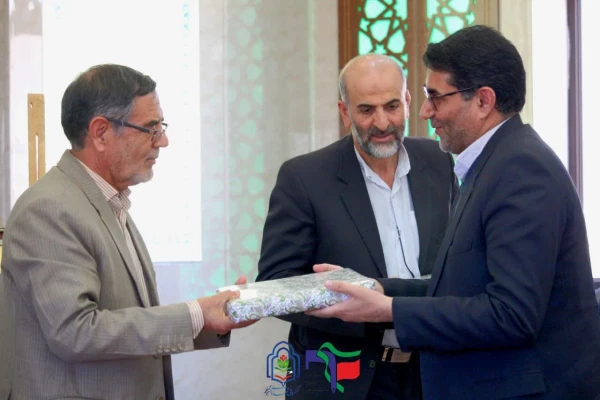 محفل صمیمانه و گفت وگو محور همرزمان شهدا دانشجو معلم 2