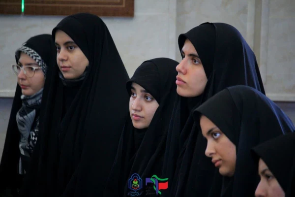 محفل صمیمانه و گفت وگو محور همرزمان شهدا دانشجو معلم 3