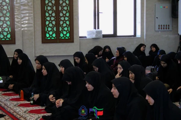 محفل صمیمانه و گفت وگو محور همرزمان شهدا دانشجو معلم 10