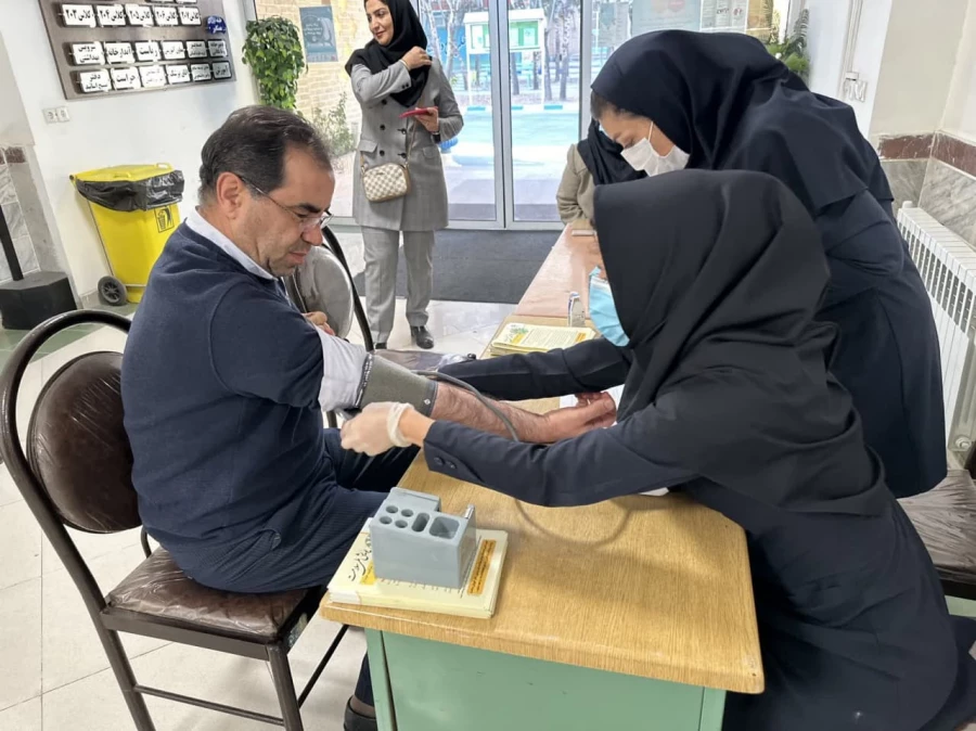  پویش ملی غربالگری دیابت و فشار خون 
 6