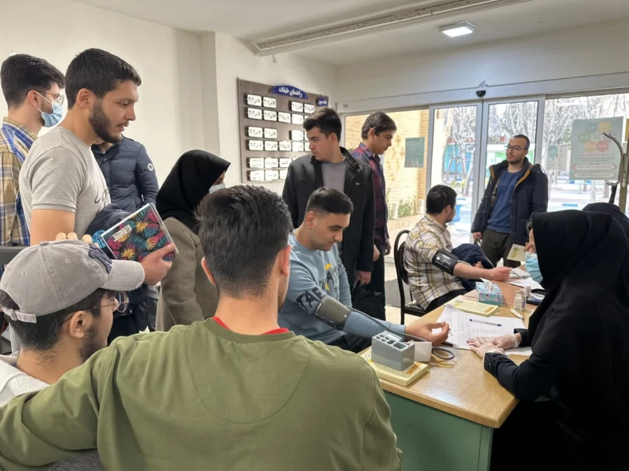  پویش ملی غربالگری دیابت و فشار خون 
 8