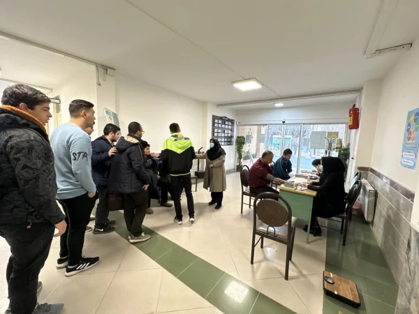  پویش ملی غربالگری دیابت و فشار خون 
 10