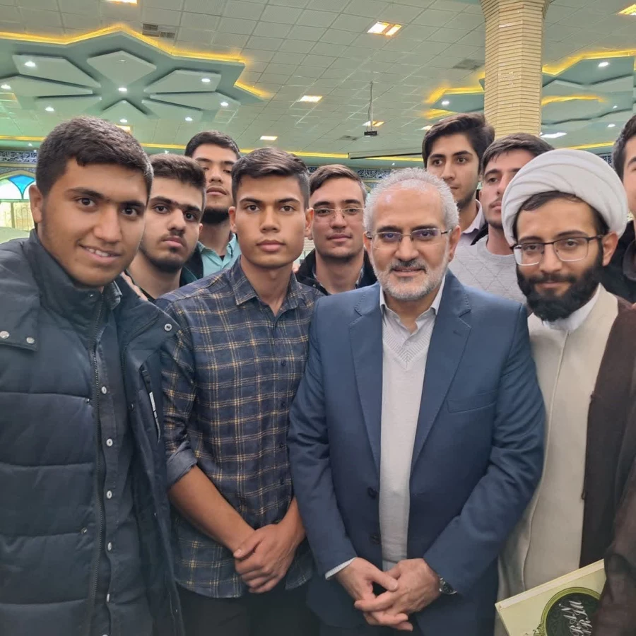 حضور دانشجویان دانشگاه فرهنگیان استان در مراسم گرامیداشت یوم ا.. 9 دی 4