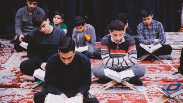 100 نفر از دانشجو دانشگاه فرهنگیان استان مرکزی در مراسم معنوی اعتکاف شرکت کردند 9