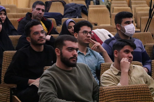 کسب رتبه اول و دوم دانشجویان دانشگاه فرهنگیان استان مرکزی در دوازدهمین دوره مسابقات مناظرات دانشجویی  5