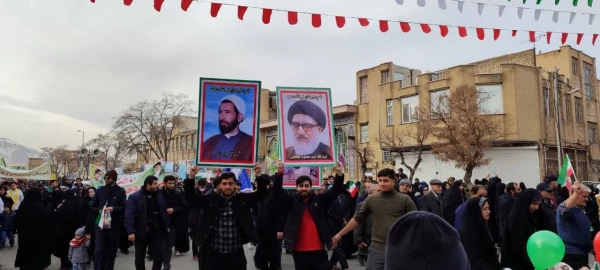 حضور دانشگاهیان دانشگاه فرهنگیان استان مرکزی در راهپیمایی 22 بهمن
 10