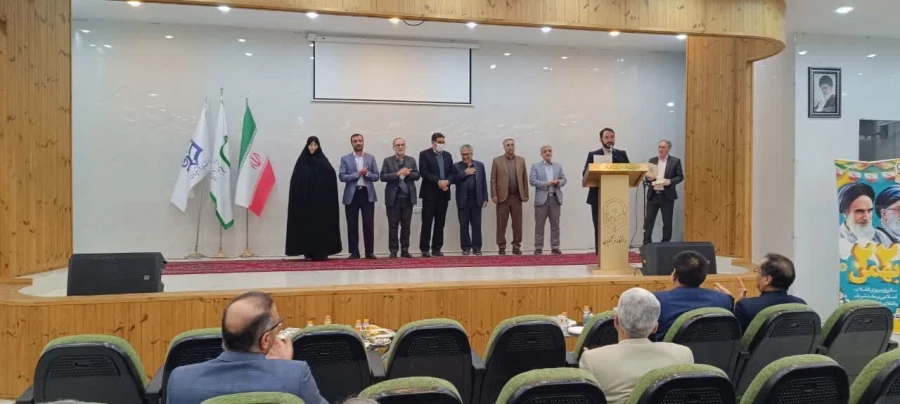 نشست علمی بصیرتی استادان دانشگاه فرهنگیان استان مرکزی برگزار شد 8