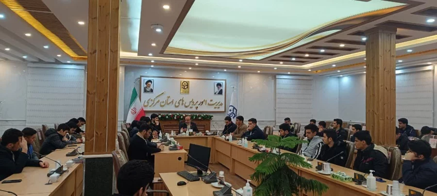 نشست سیاسی پرسش و پاسخ دانشجویی با موضوع " راس امور "  3