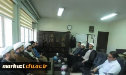 جلسه هم اندیشی و بررسی و تبادل نظر با حضور امام جماعت های پردیس های استان مرکزی 2