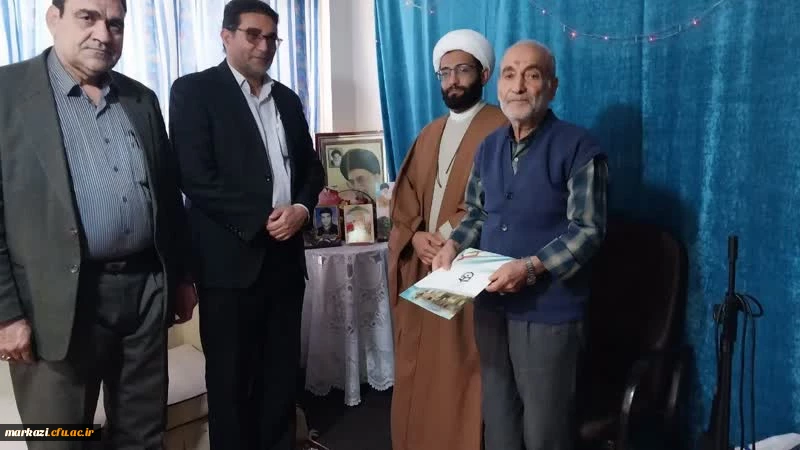 دیدار با خانواده شهید دانشجو معلم رضا حاتمی 3