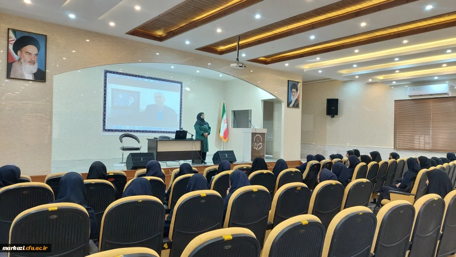 بازدید دانش آموزان دبیرستان دخترانه بصیرت شهر اراک از  پردیس زینب کبری (س) 3