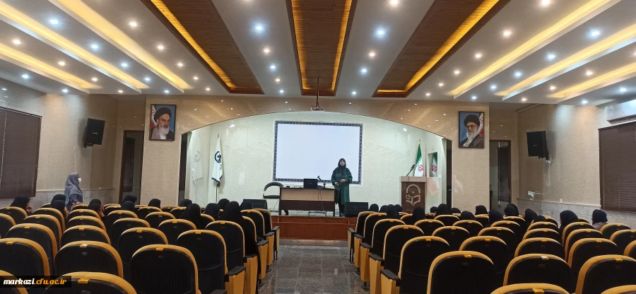 بازدید دانش آموزان دبیرستان دخترانه بصیرت شهر اراک از  پردیس زینب کبری (س) 3