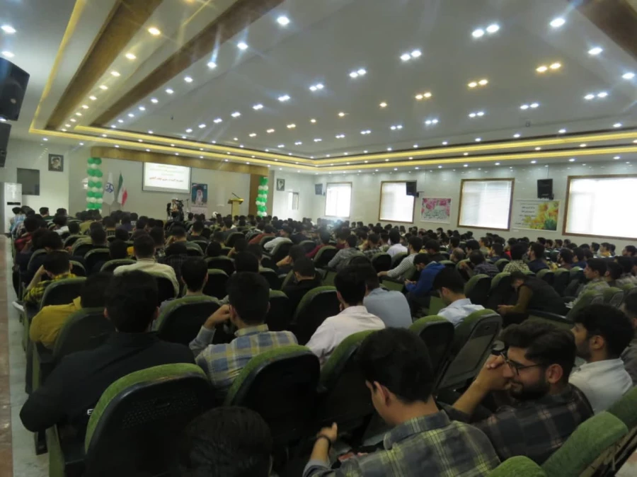 کمبود فضای خوابگاهی دانشگاه فرهنگیان اراک باید رفع شود 4