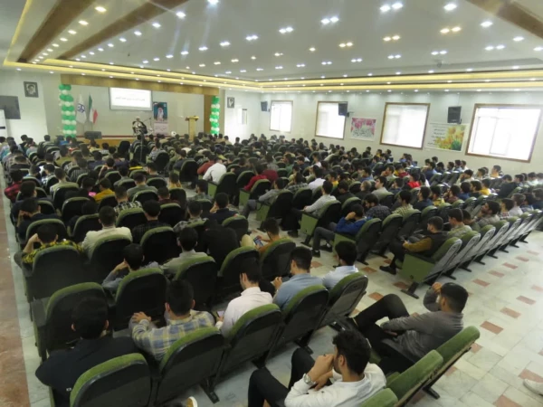 کمبود فضای خوابگاهی دانشگاه فرهنگیان اراک باید رفع شود 12