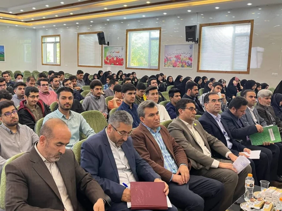 نشست توجیهی دانشجویان طرح  دو مدرکی دانشگاه اراک 4