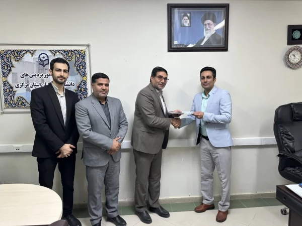 از زحمات سرپرستان خوابگاه های دانشجویی تقدیر شد 3