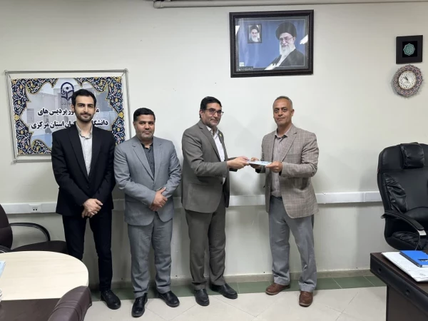 از زحمات سرپرستان خوابگاه های دانشجویی تقدیر شد 6