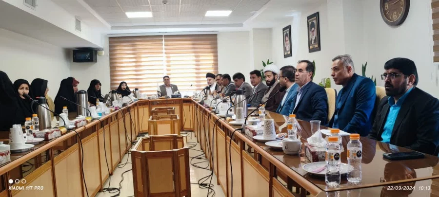 مراسم تکریم و معارفه سرپرست جدید پردیس حضرت زینب کبری(س) برگزار شد 3