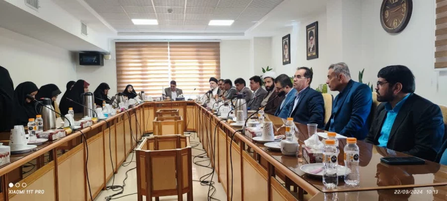 مراسم تکریم و معارفه سرپرست جدید پردیس حضرت زینب کبری(س) برگزار شد 4