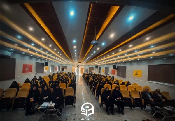 مراسم زرگداشت شهادت شهید سید حسن نصرالله و عملیات وعده صادق ۲ در پردیس حضرت زینب کبری(س) برگزار شد 2