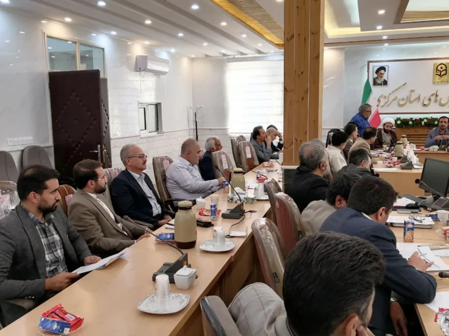 جلسه اعضای شورا و مسئولین کانون های سراسر استان مرکزی 5