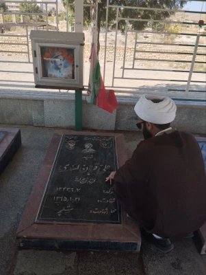 دیدار مسئول بسیج اساتید دانشگاه فرهنگیان استان مرکزی و اعضای کنگره شهدای دانشجو معلم با خانواده شهدا 11