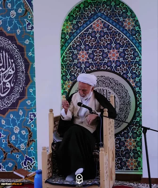 اقامه نماز ظهر و عصر به امامت آیت الله دری نجف آبادی در دانشگاه فرهنگیان پردیس زینب کبری (س) 2