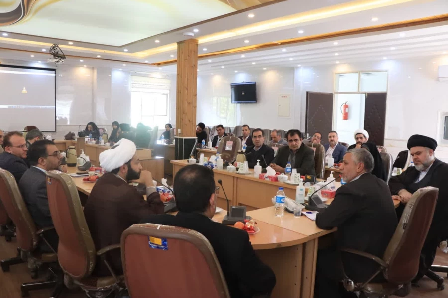 نشست تخصصی و حلقه صالحین بسیج اساتید دانشگاه فرهنگیان استان مرکزی  4