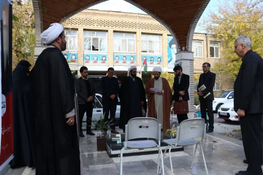 به مناسبت هفته بسیج، نشست تخصصی یک هزار کرسی استادی در دانشگاه فرهنگیان استان مرکزی برگزار شد 5