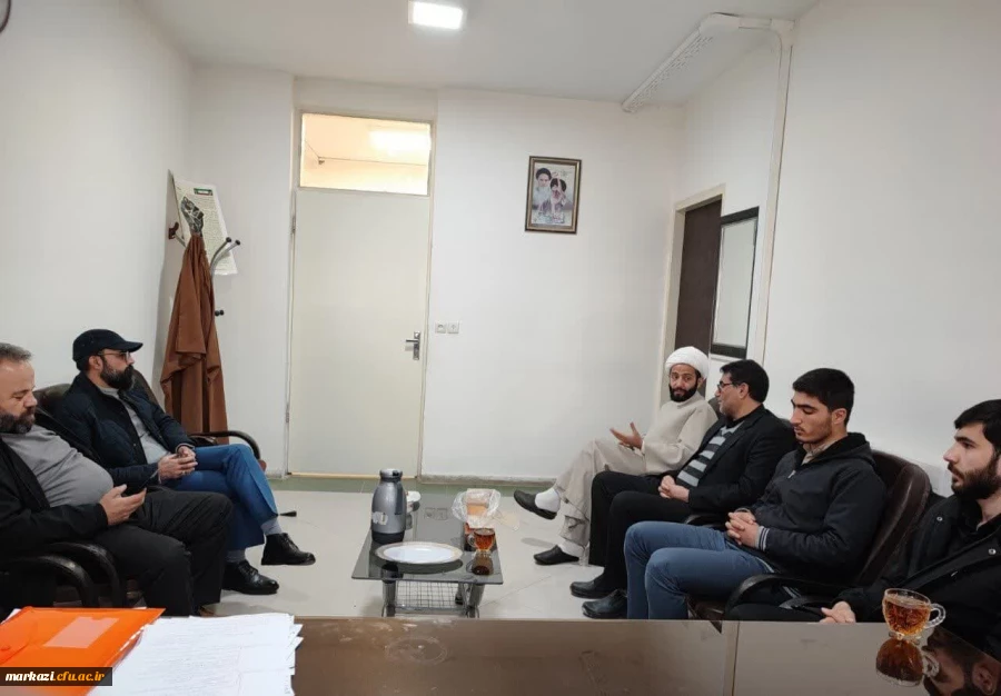 دومین نشست گروه تئاتر شهدای دانشجو معلم برگزار شد.  2