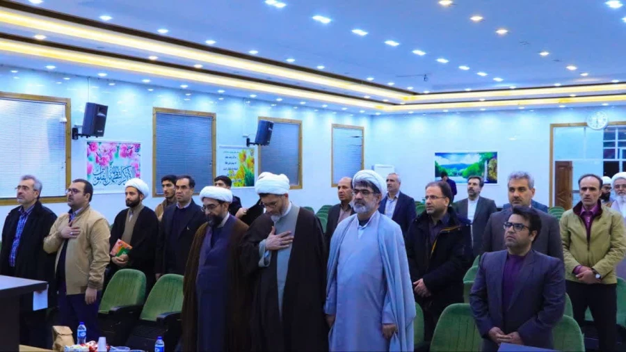 نشست تخصصی دبیرخانه وحدت حوزه و دانشگاه در استان مرکزی به میزبانی دانشگاه فرهنگیان استان مرکزی برگزار شد. 
 2