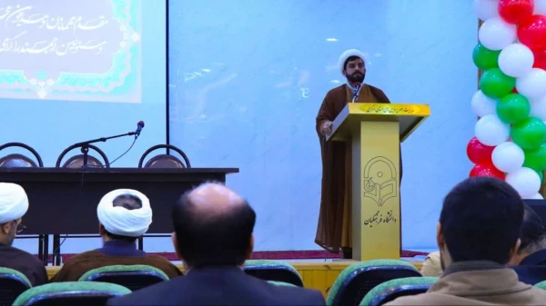 نشست تخصصی دبیرخانه وحدت حوزه و دانشگاه در استان مرکزی به میزبانی دانشگاه فرهنگیان استان مرکزی برگزار شد. 
 2