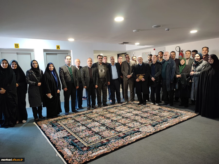  مراسم بزرگداشت یاد و خاطره خیر نیک اندیش حاج غلامعلی توکلی 
 3