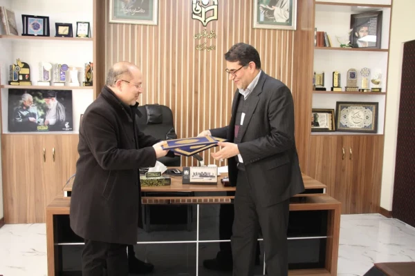 امضای تفاهم نامه همکاری بین دانشگاه فرهنگیان استان مرکزی و اداره کل کتابخانه های عمومی 2