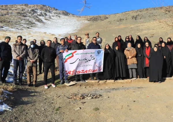 مایش پیاده روی پرسنل  پردیس های دانشگاه  فرهنگیان  استان مرکزی به مناسبت دهه فجر  3