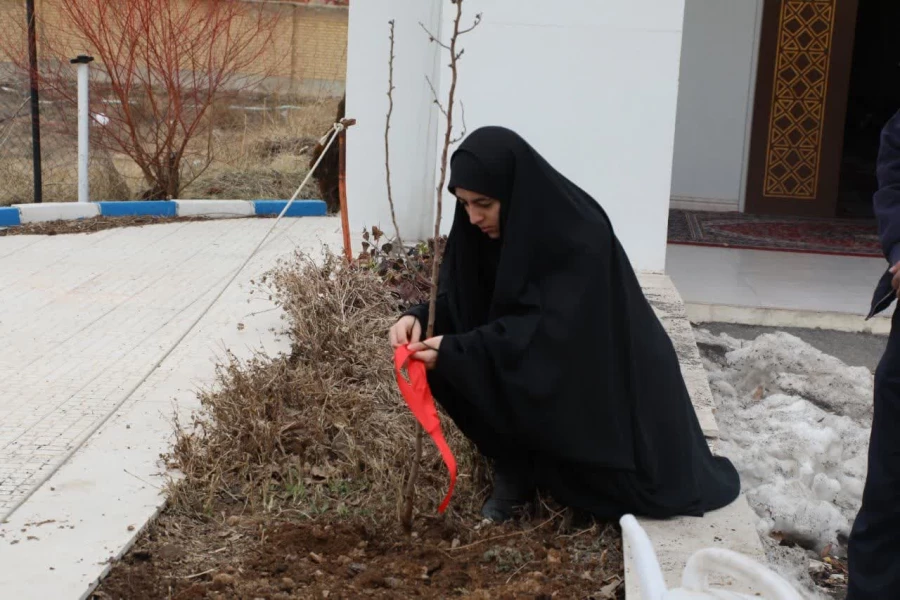 برگزاری مراسم روز درختکاری در پردیس حضرت زینب کبری (س) 2