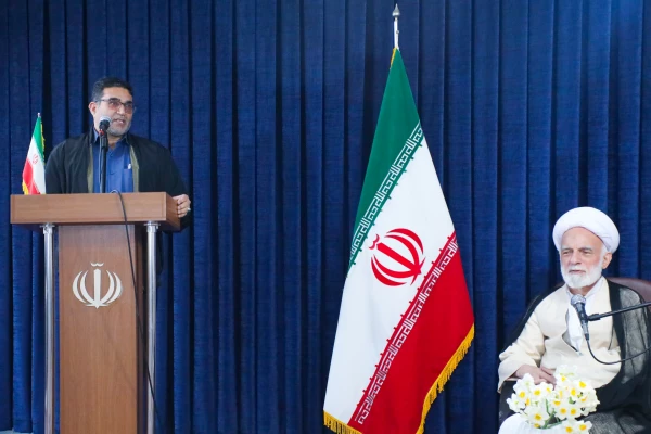 دیدار اعضای ستاد شورای هماهنگی اجلاسیه شهدای دانشجومعلم با آیت الله دری نجف آبادی، نماینده ولی فقیه در استان مرکزی  
 2