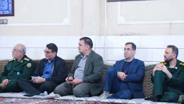 دیدار اعضای ستاد شورای هماهنگی اجلاسیه شهدای دانشجومعلم با آیت الله دری نجف آبادی، نماینده ولی فقیه در استان مرکزی  
 2