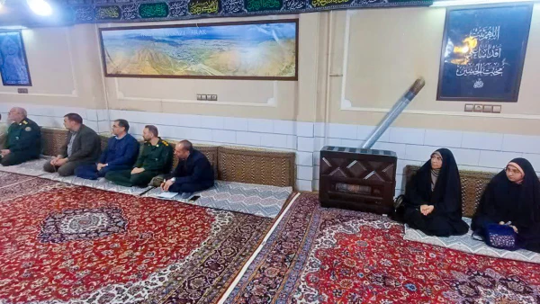 دیدار اعضای ستاد شورای هماهنگی اجلاسیه شهدای دانشجومعلم با آیت الله دری نجف آبادی، نماینده ولی فقیه در استان مرکزی  
 3