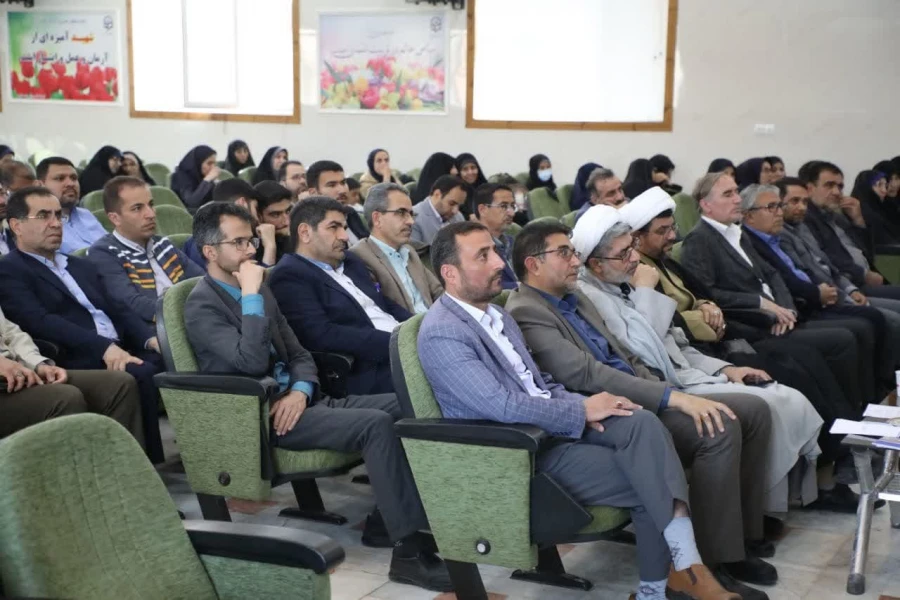 مراسم بزرگداشت روز ملی فناوری هسته ای در دانشگاه فرهنگیان برگزار شد 3