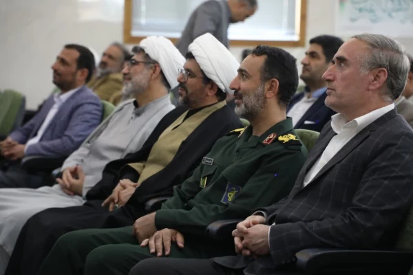 مراسم بزرگداشت روز ملی فناوری هسته ای در دانشگاه فرهنگیان برگزار شد 6