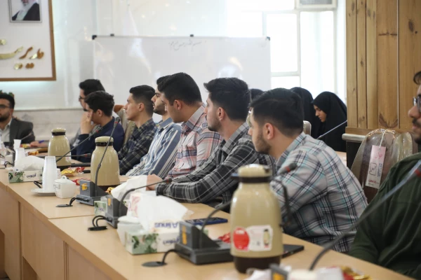 برگزاری نخستین نشست افزایش تعاملات اداره کل آموزش و پرورش استان مرکزی با دانشجویان دانشگاه فرهنگیان استان مرکزی 
 4