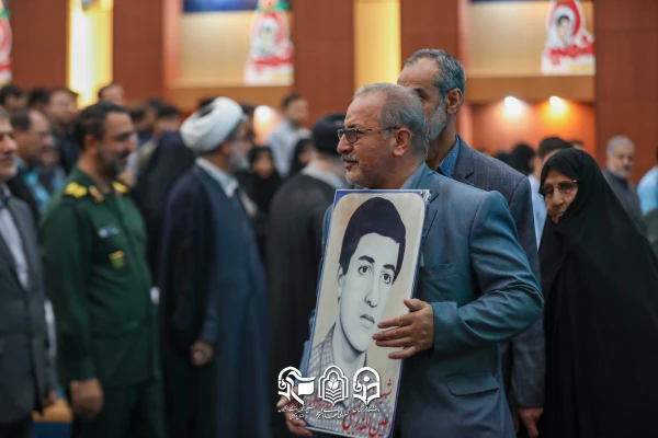 عطر شهدا در فضای استان مرکزی پیچید؛ درخشش نخستین اجلاسیه  ۵۲ شهید دانشجومعلم با روایتی ناب از ایثار و حماسه 19