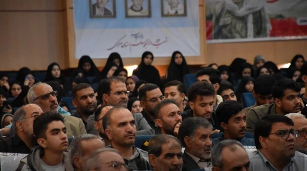 عطر شهدا در فضای استان مرکزی پیچید؛ درخشش نخستین اجلاسیه  ۵۲ شهید دانشجومعلم با روایتی ناب از ایثار و حماسه 21