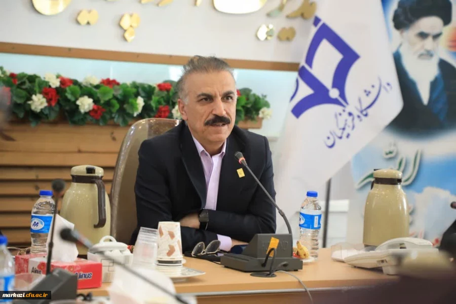  نشست سرپرست معاونت آموزشی و تحصیلات تکمیلی دانشگاه فرهنگیان با اعضای هیأت علمی استان مرکزی  2