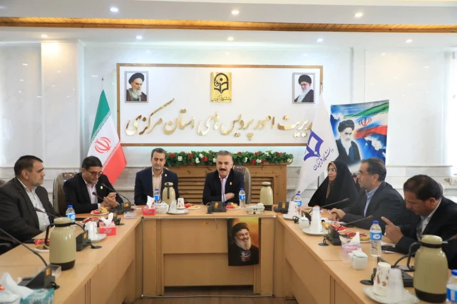  نشست سرپرست معاونت آموزشی و تحصیلات تکمیلی دانشگاه فرهنگیان با اعضای هیأت علمی استان مرکزی  4