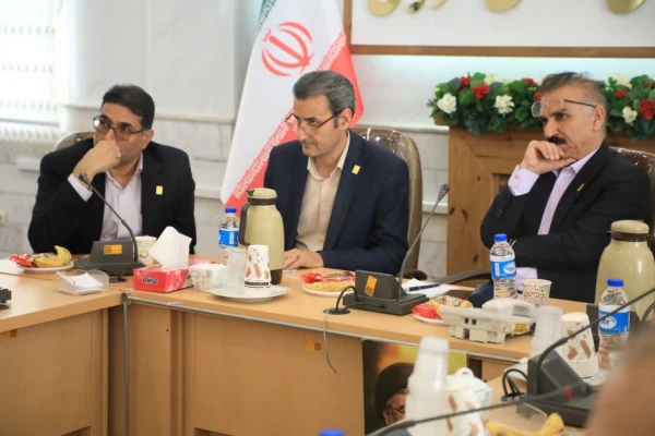  نشست سرپرست معاونت آموزشی و تحصیلات تکمیلی دانشگاه فرهنگیان با اعضای هیأت علمی استان مرکزی  5