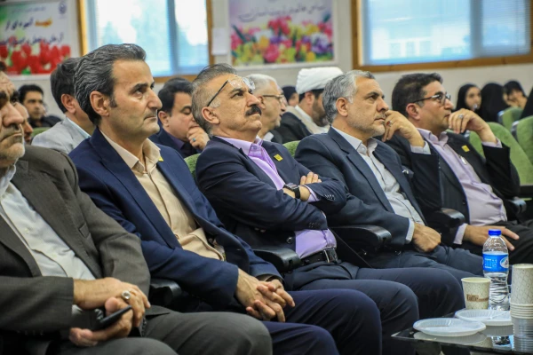  برگزاری مراسم گرامیداشت دهه سرآمدی آموزش در دانشگاه فرهنگیان استان مرکزی
 4